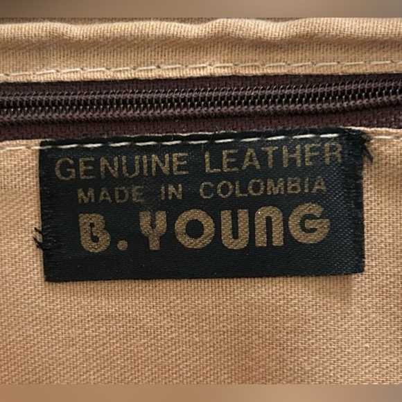 B.Young Vintage Brown Leather Wristlet - Picture 6 of 6